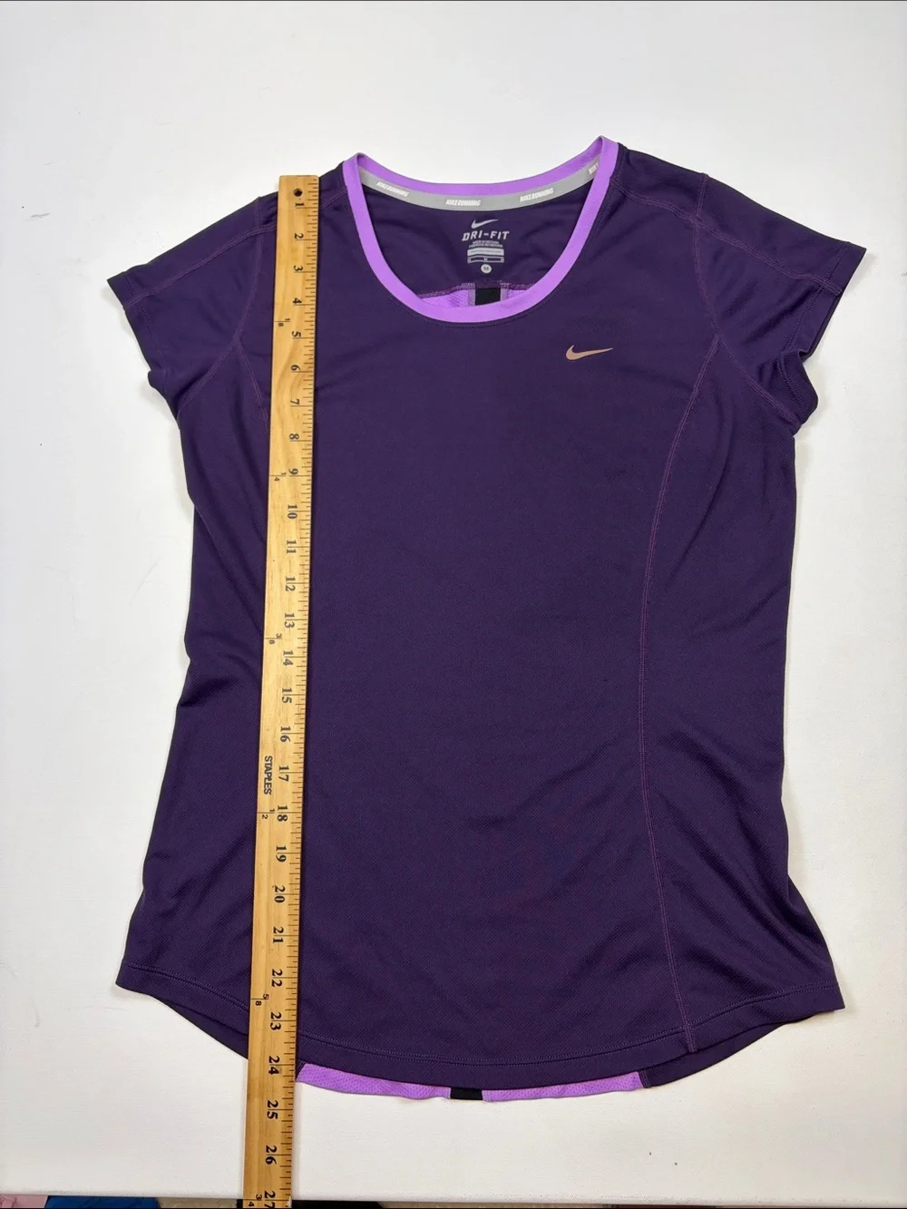 Nike Purple Short-Sleeve Dri-FIT Tee with Violet Trim Size Medium